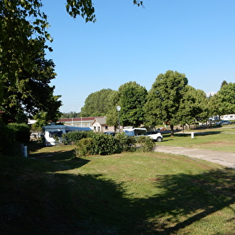 Camping municipal - Le Champ de Mars - SAINT-LAURENT-EN-GRANDVAUX