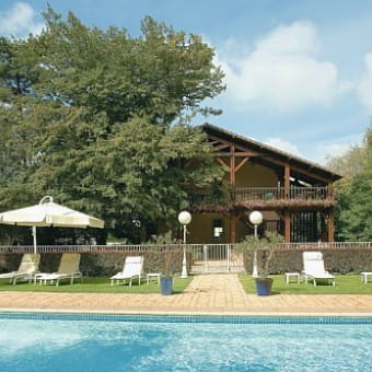 Hôtel - La Chaumière - DOLE