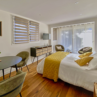 Studio rez-de-chaussée - LONS-LE-SAUNIER