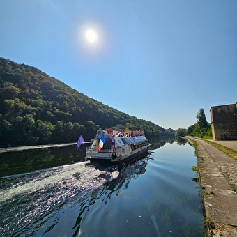 Bateau 'le Battant' Vedettes de Besançon - BESANCON