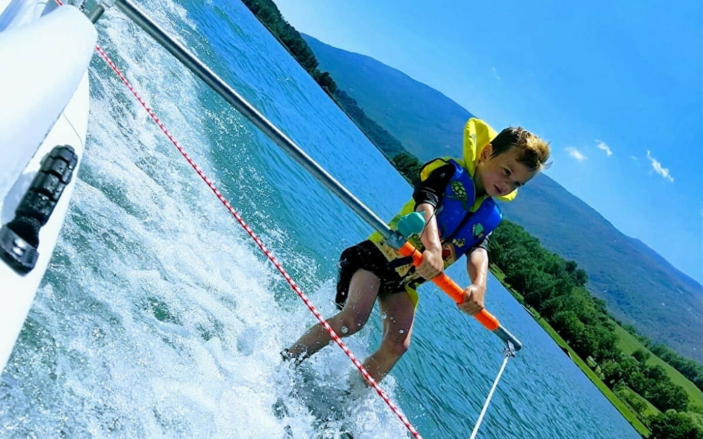 Activités nautiques baby ski