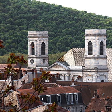 Die Via Francigena in den Jura-Bergen