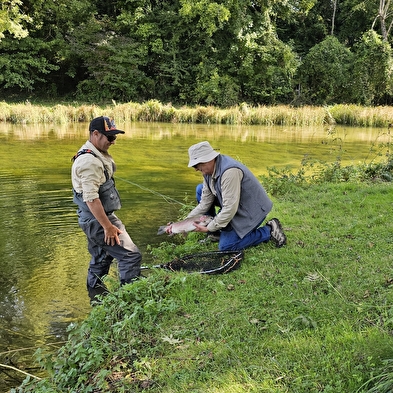 Cours de pêche : découverte perfectionnement camps pêche ados 