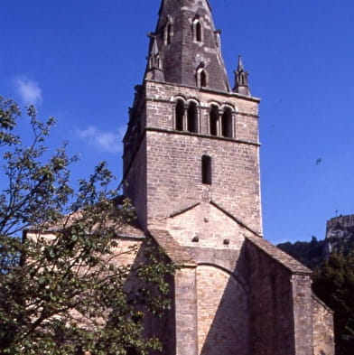 Besichtigung der Kirche von Mouthiers-le-Vieillard