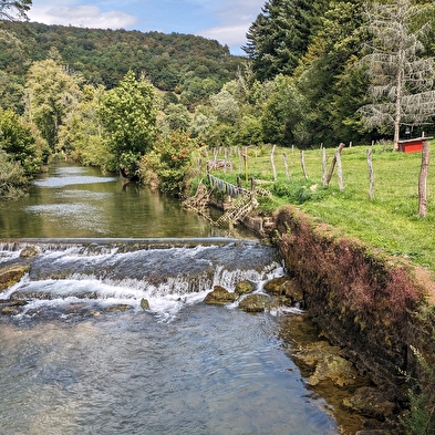 Das Val de Cusance (über das Kreuz von Saint-Erminfroi) 