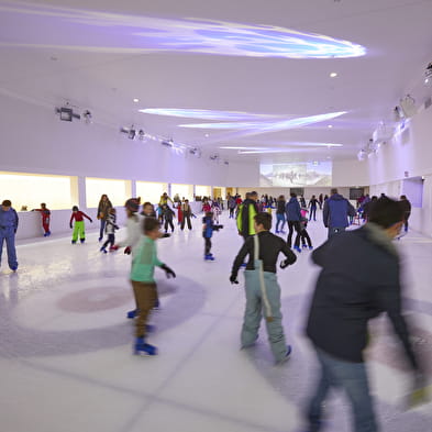 Patinoire/piste de roller de l'Espace des Mondes Polaires Paul-Émile Victor