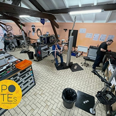 Solidarischer Fahrradworkshop auf der Route des POTEs