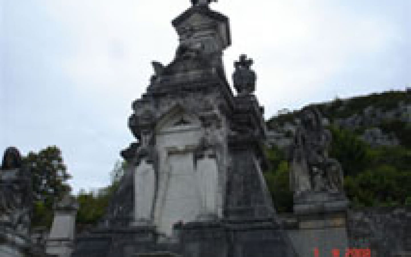 Monument de Pierre Auguste Chavent