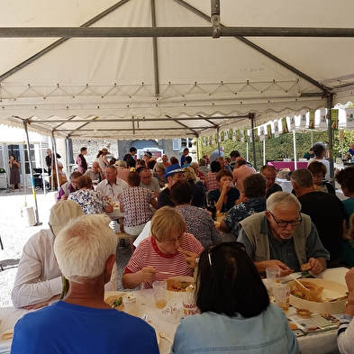 Fantastic Picnic in Vaux sur Poligny
