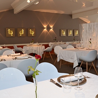 Le coq rouge - SAINT-GENIS-POUILLY