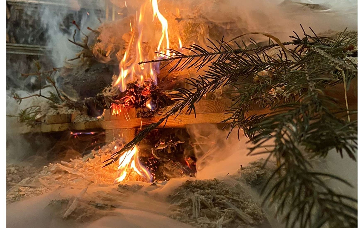 Anzünden des Feuers in der Düse