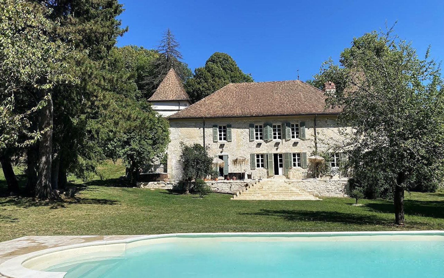 Le Domaine du Très-Haut au Château de Montanges.