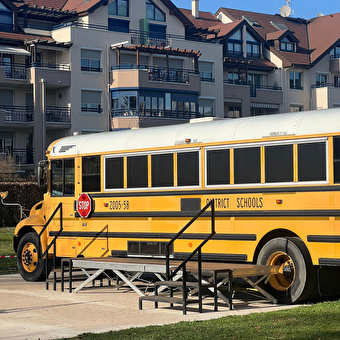 Magic Bus - DIVONNE-LES-BAINS