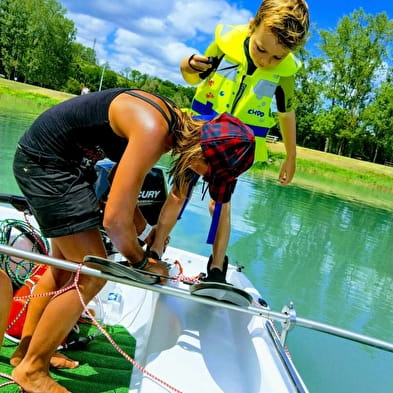 Activités nautiques baby ski