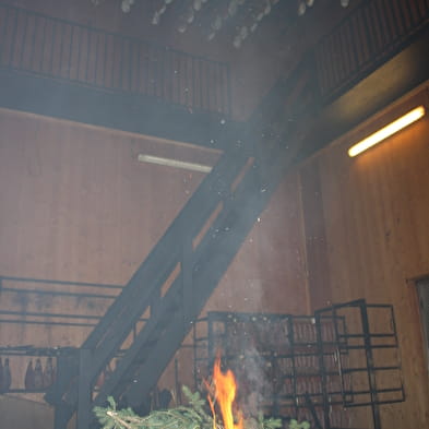 Anzünden des Feuers in der Düse