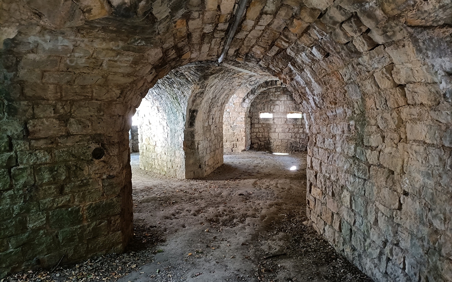 Rundgang durch das Fort Lachaux