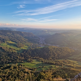 DAS HERZ DES JURA IN DREI GESCHMÄCKERN: WEIN, SALZ UND COMTÉ - Poligny