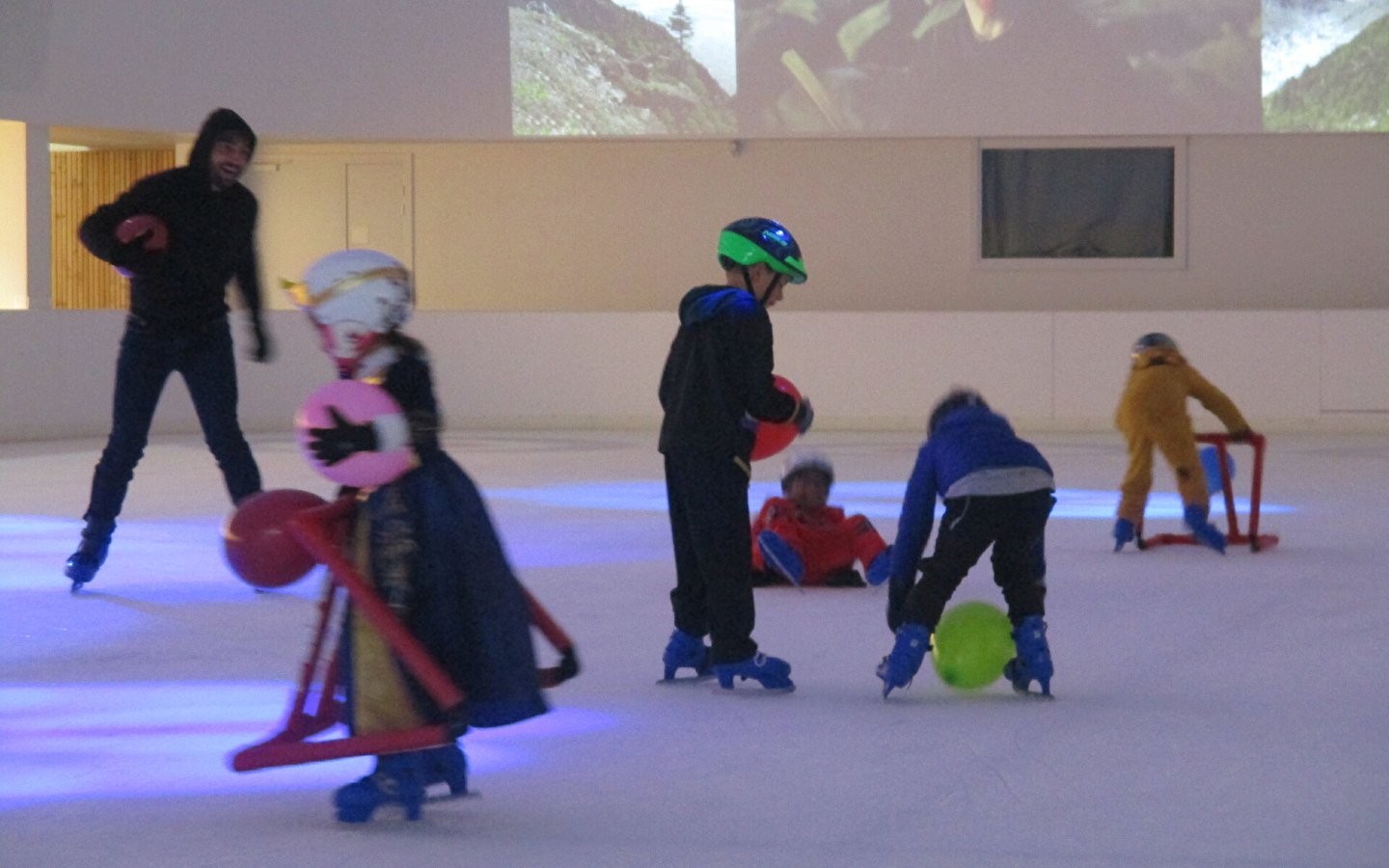 Patinoire/piste de roller de l'Espace des Mondes Polaires Paul-Émile Victor