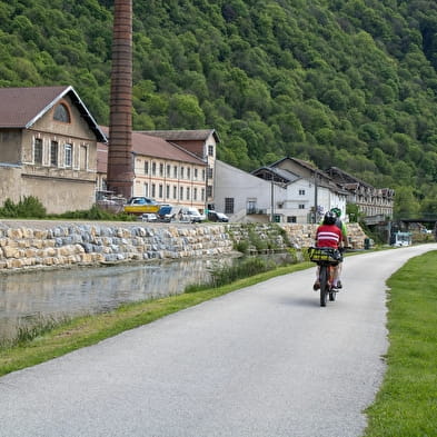 EuroVelo 6 in den Jura-Bergen