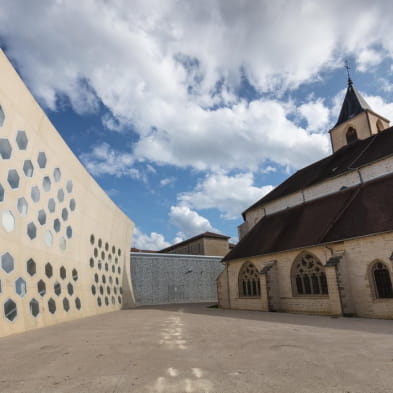 Entdeckung der Altstadt von Lons