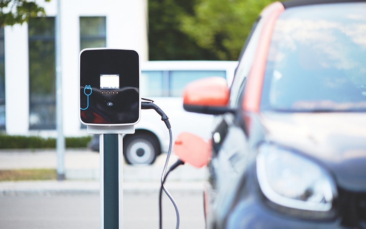 Borne de recharge - Aldi Saint-Amour