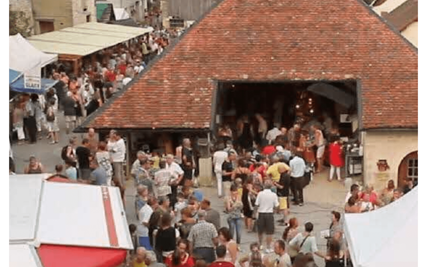 Nachtmarkt in Belvoir