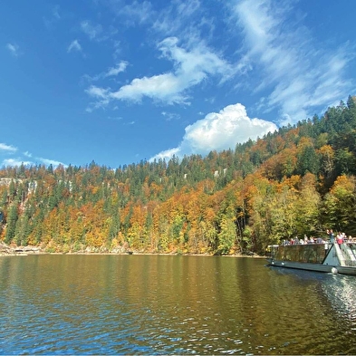 Der ungewöhnliche Doubs, im Herzen der Jura-Berge