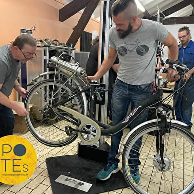 Solidarischer Fahrradworkshop auf der Route des POTEs