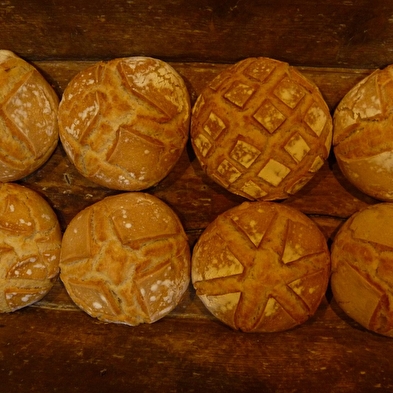 Einschießen der Brote und Brioches - Ecomusée maison Michaud