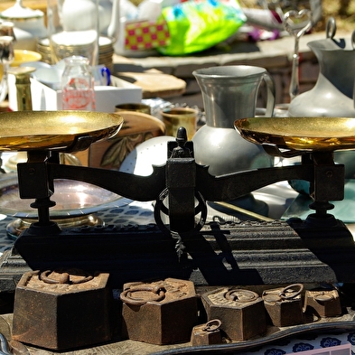 2. Brocante vide grenier 