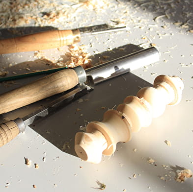 l'Atelier des savoir-faire : Vorführungen zum Holzdrehen