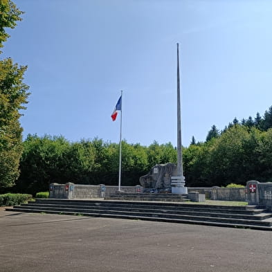 Rundweg durch den Wald von Villars-Sous-Écot Maquis-Denkmal