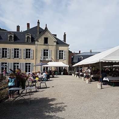 Fantastic Picnic in Vaux sur Poligny