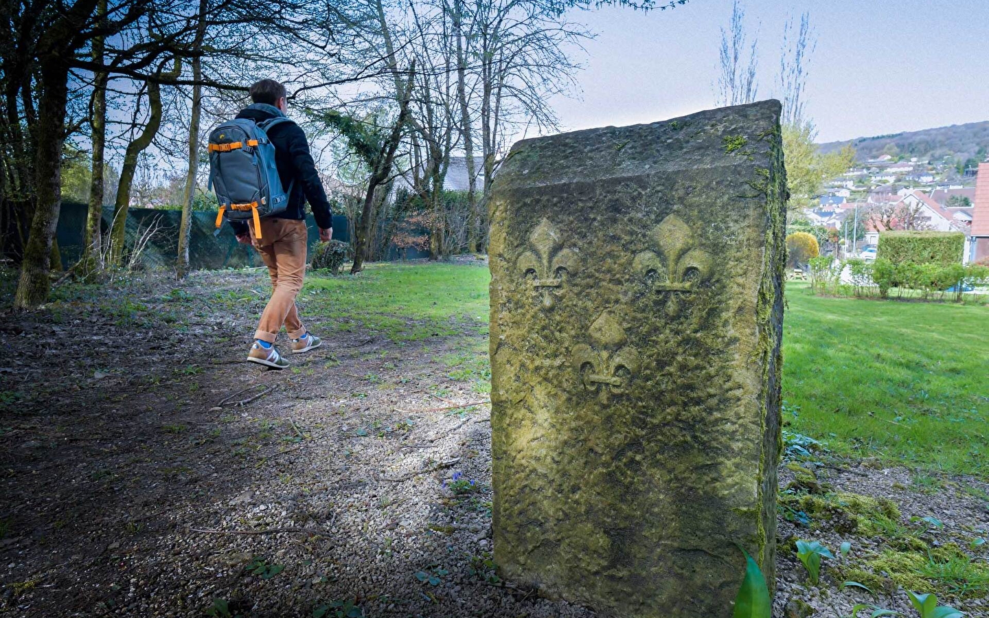 Die königlichen Grenzsteine von Devecey