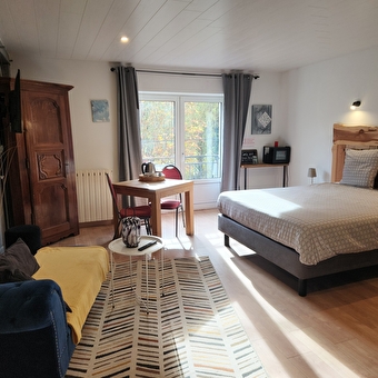 Les Chambres d'hôtes de la Source Bleue - CUSANCE