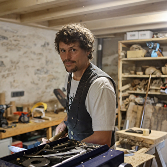 Au Détour du Bois - ARBOIS