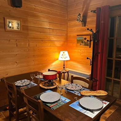 Au Doubs Chalet du Jura