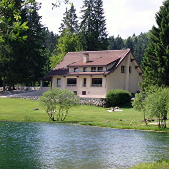 Hôtel Auberge du Lac Genin - CHARIX